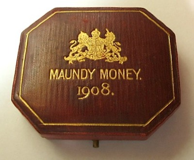 1908 maundy set case